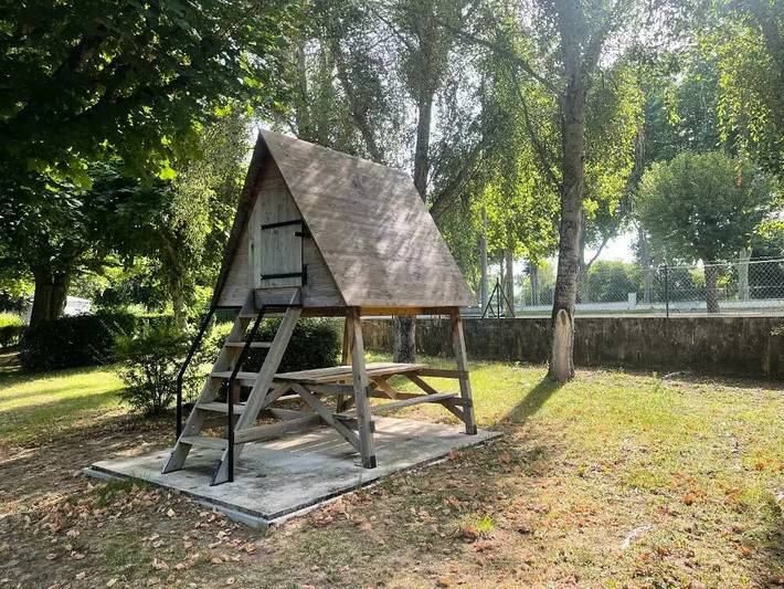 Camping pour 6 personnes, avec terrasse, animaux acceptés dans le Cher - 3