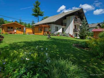 Gîte pour 2 personnes, avec jardin à Logatec