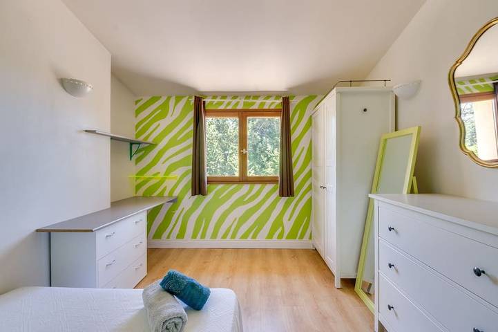 Location de vacances pour 12 personnes, avec jardin à Saint-Paul-en-Forêt - 4