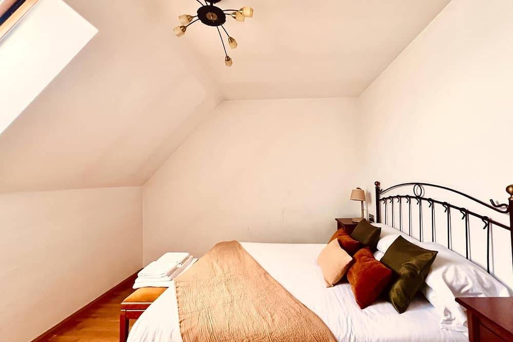 Ganze Wohnung, Housingleon - neues Duplex mit Garage 500 Meter vom historischen Zentrum entfernt in León, Cordillera Cantábrica