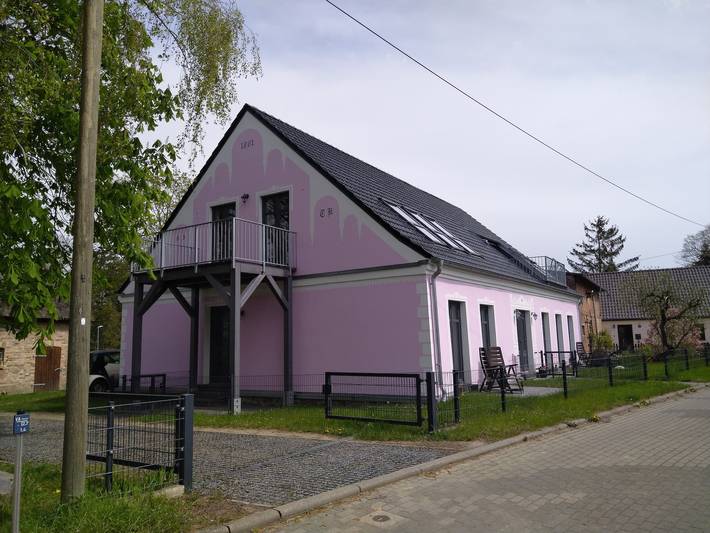 Ferienwohnung für 2 Personen, mit Garten und Balkon, mit Haustier