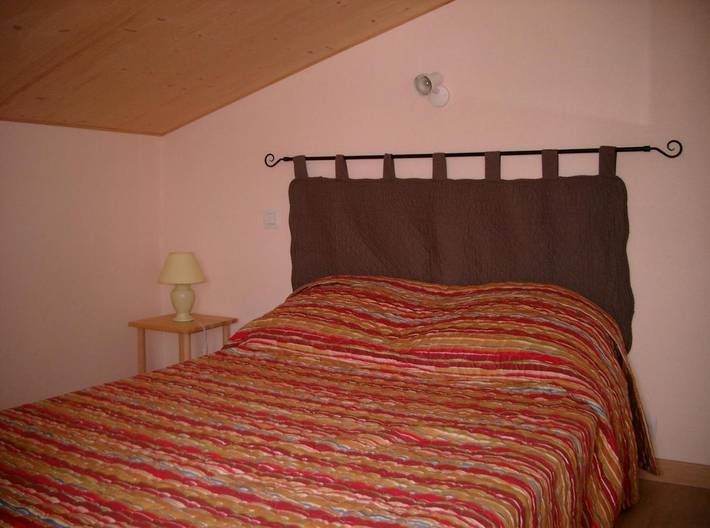 Location de vacances pour 5 personnes, avec jardin ainsi que terrasse et vue à Lacrouzette - 4