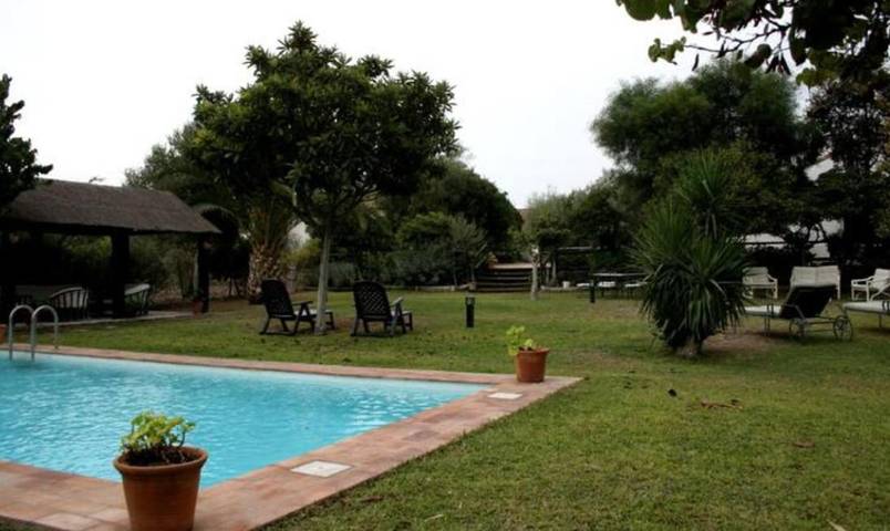 Casa de vacaciones para 12 personas, con piscina además de terraza y jardín, Se admiten mascotas en Campiña de Jerez - 3