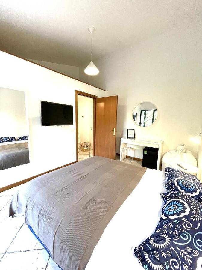 Double Room in Roma, Lago de Bracciano