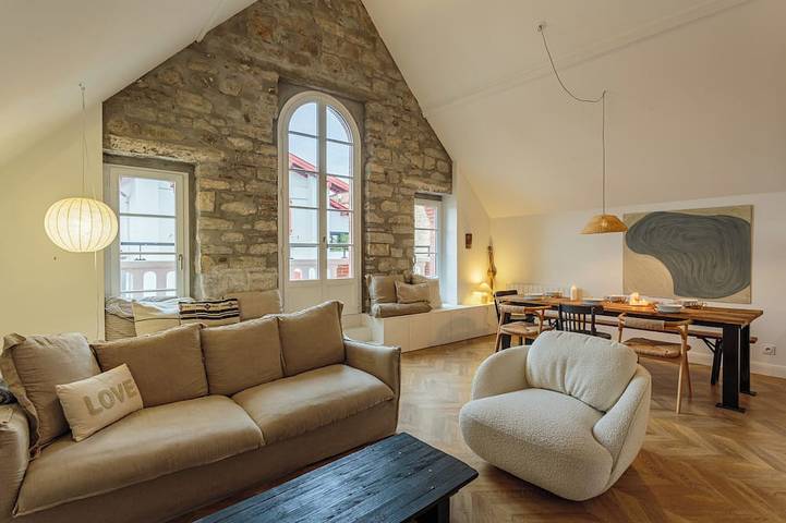Gîte pour 6 personnes, avec balcon dans Port De Saint Jean De Luz