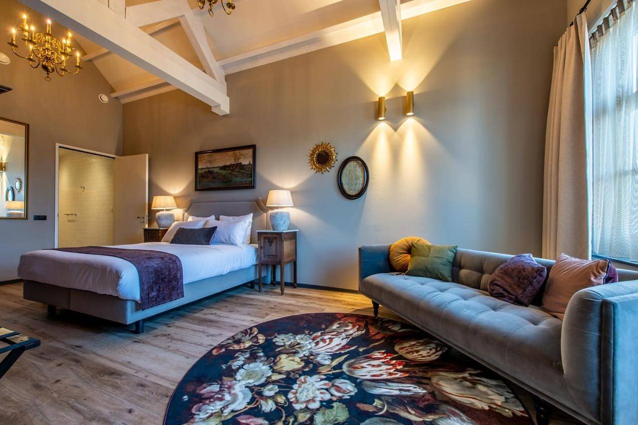 Large Double Room in Zierikzee, Zeeuwse Kust