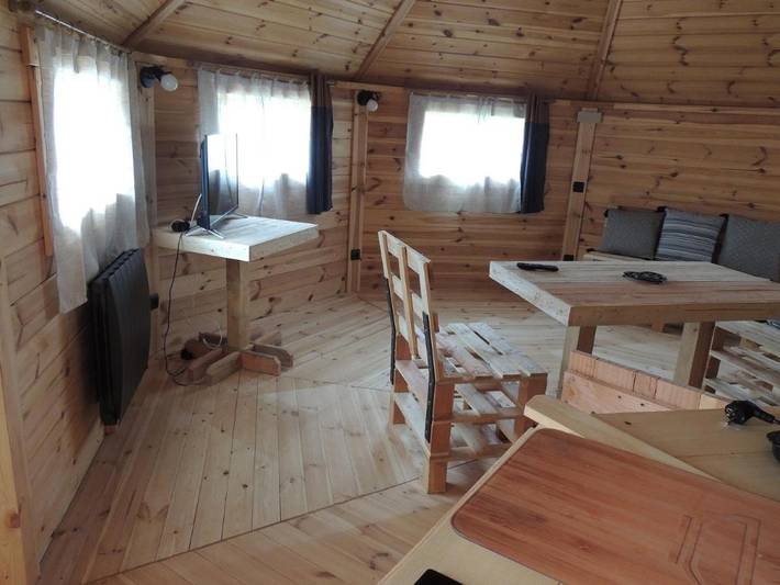 Gîte pour 4 personnes, avec vue et sauna ainsi que jardin et piscine, adapté aux familles à Chazemais - 4