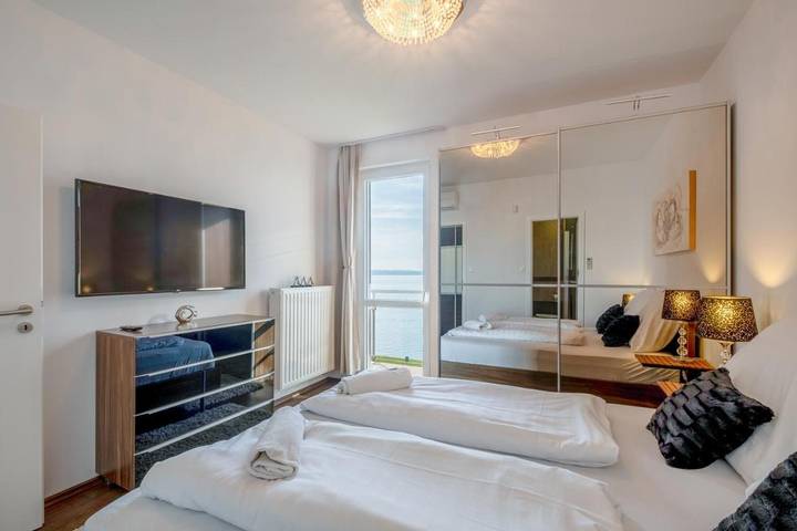 Ferienwohnung für 6 Personen, mit Ausblick und Seeblick sowie Garten in Siofok - 4