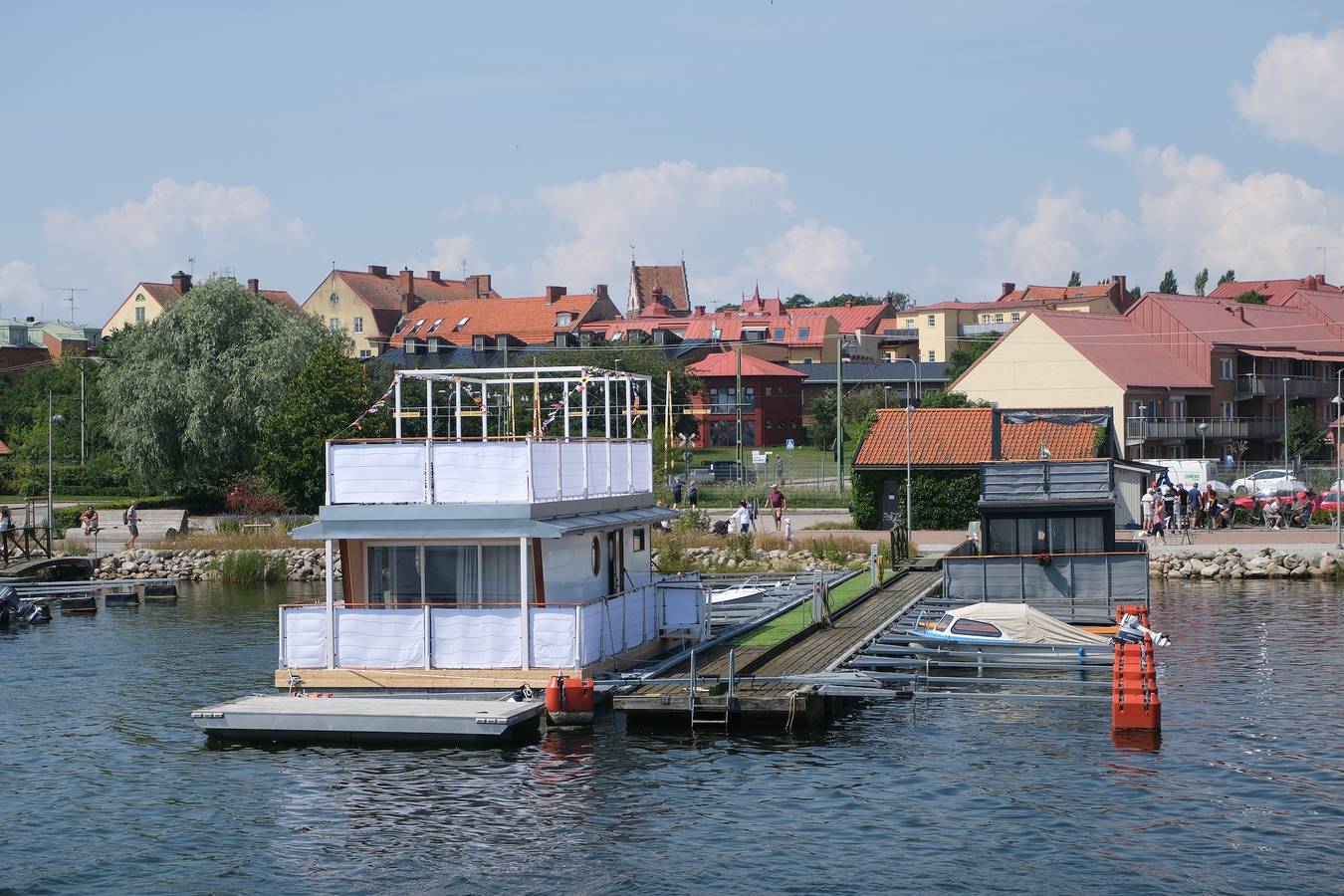 Unique floating retreat Sleeps 4 in Sölvesborg, Sölvesborg und Umgebung