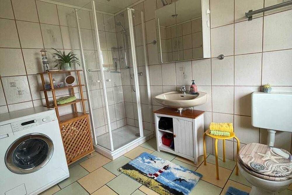 Ganze Wohnung, Familien-Ferienhaus unweit vom Kummerower See in Malchin, Kummerower See