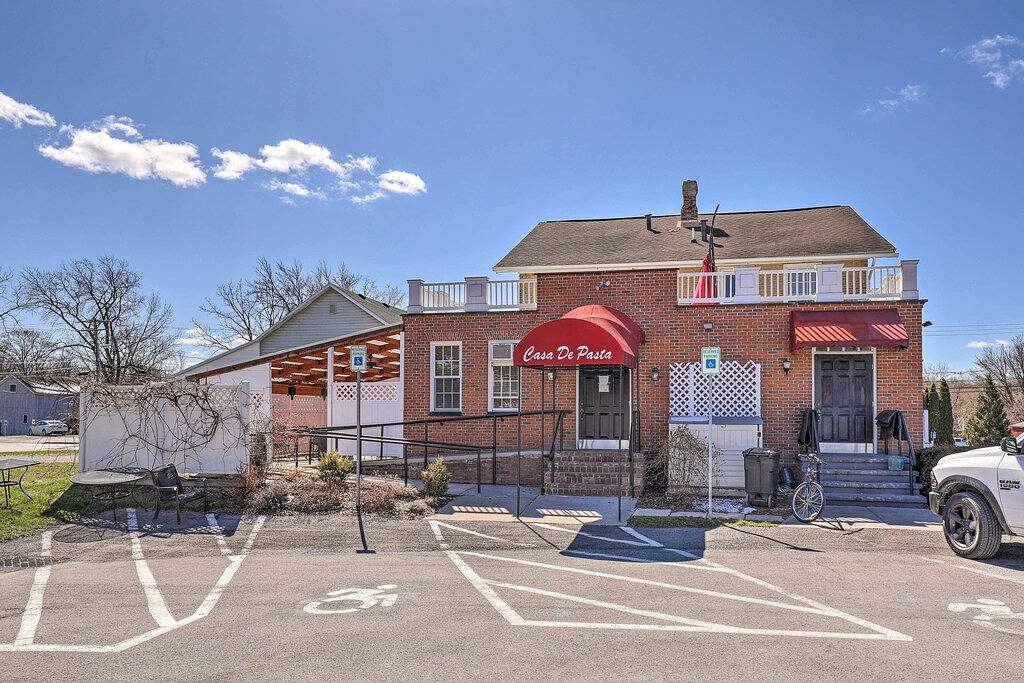 Ganze Wohnung, Downtown Canandaigua Apt: 1 Mi to Lake & Pier! in Canandaigua, Canandaigua Lake