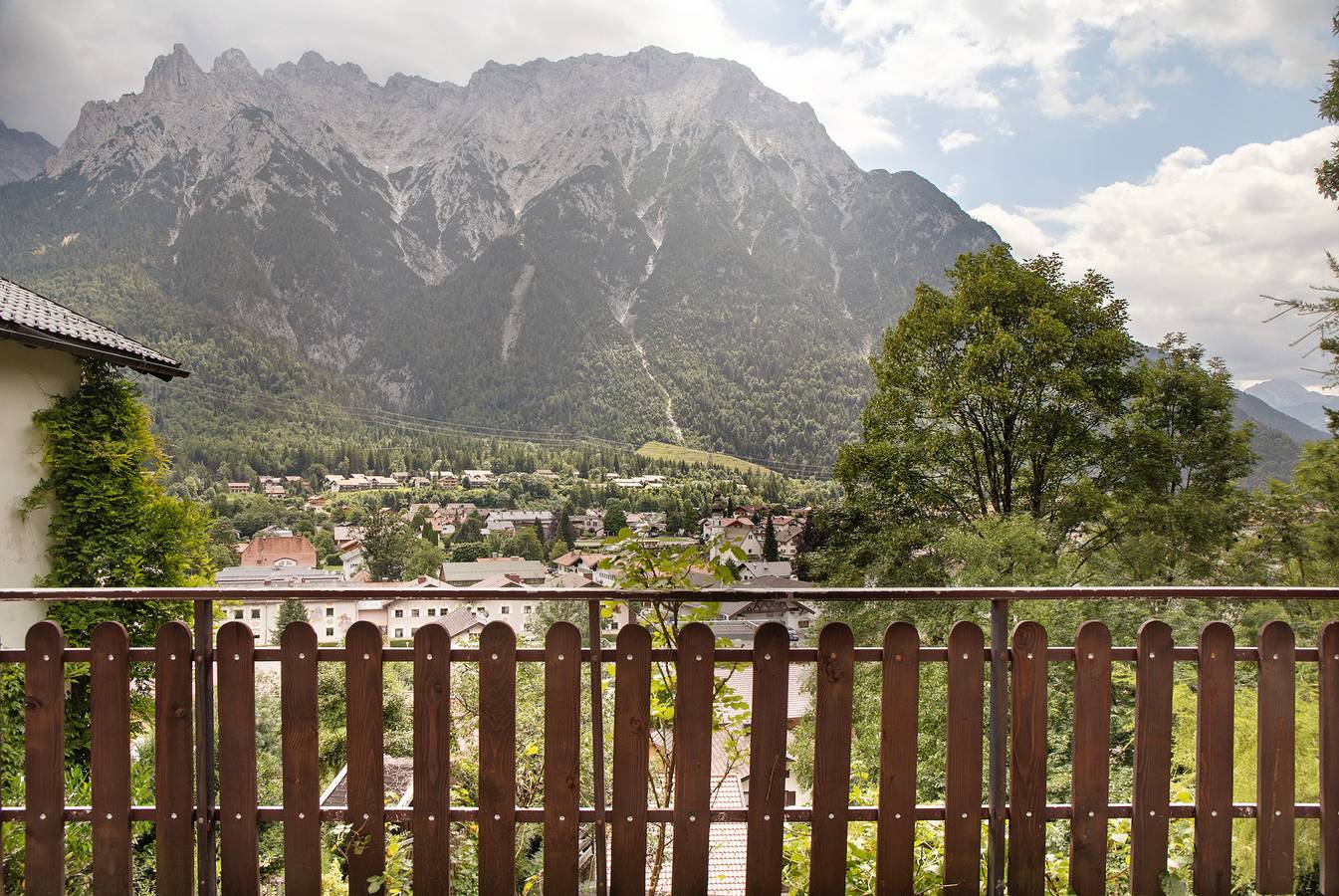 Ferienhaus 'Ferienhaus Zaunkönig' mit Bergblick und privater Terrasse in Mittenwald, Bayerische Alpen