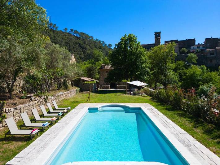 Villa pour 7 personnes, avec Terrasse ainsi que Jardin et Piscine