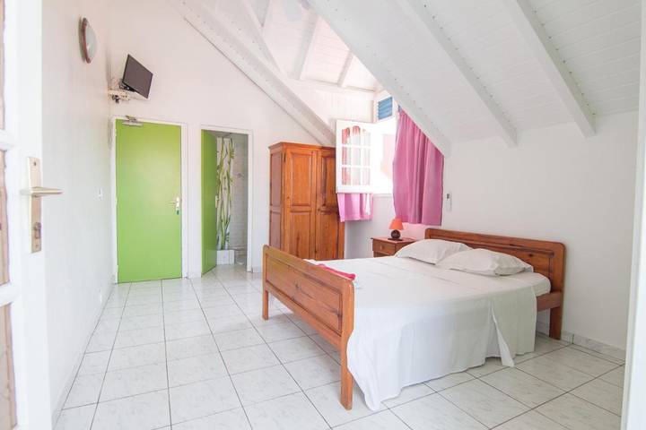 Maison d’hôte pour 2 personnes, avec piscine ainsi que terrasse et jardin en Guadeloupe - 3