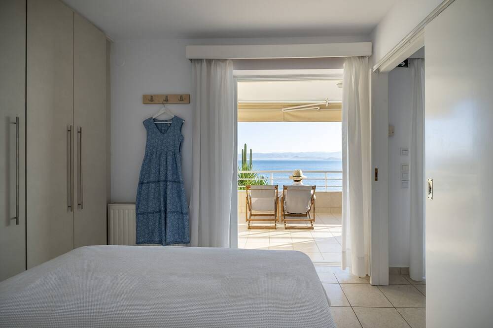 Ganze Wohnung, Neue Liste-Beach Apartment, Balkon mit Meerblick, in der Nähe von Nafplio, Mykene, Epidaurus in Xiropigado, Kynouria