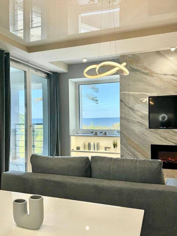 Ferienwohnung für 4 Personen, mit Balkon und Whirlpool sowie Terrasse und Kinderpool
