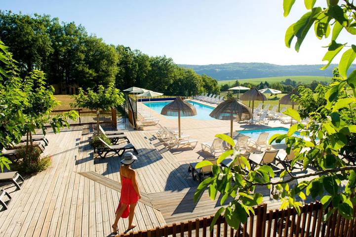 Camping pour 2 personnes, avec piscine ainsi que jardin et vue, animaux acceptés - 1
