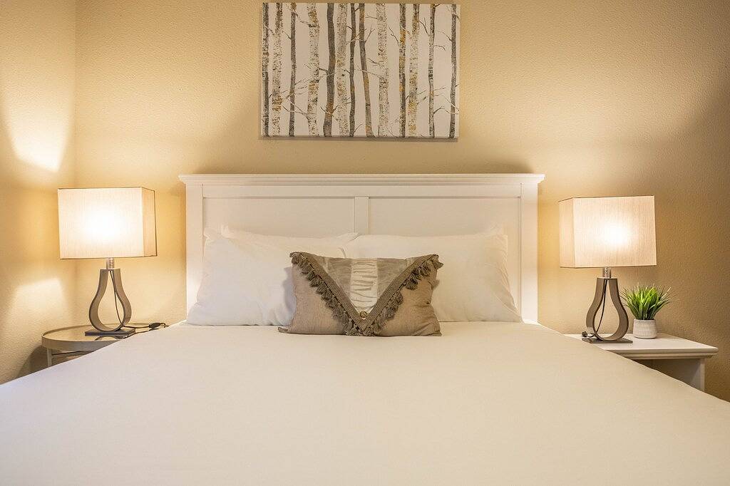 Serenity in Prime Everett Craftsman Near Boeing! in Everett, Snohomish County