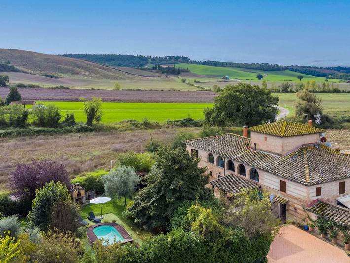 Location de vacances pour 8 personnes, avec vue ainsi que jardin et balcon à Buonconvento - 3