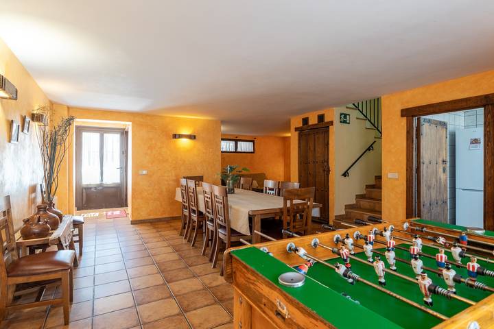 Chalet para 11 personas, con jacuzzi y jardín en Castilla-La Mancha - 4