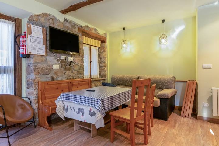 Apartamento entero, Apartamento rural La Tienda de Abajo en Barrio Veguilla. Perfecto para familias y parejas in Soba, Valle del Asón-Gándara