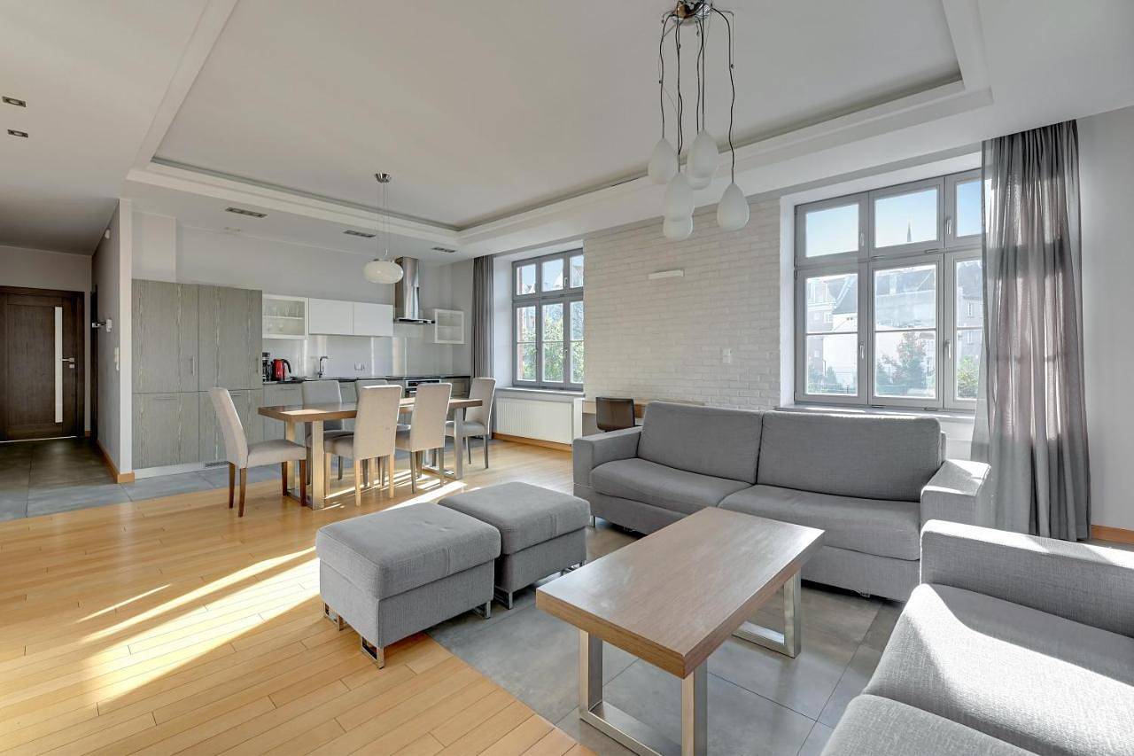 Three-Bedroom Apartment in Gdańsk, Zatoka Gdańska