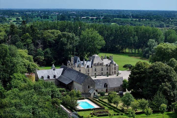Château pour 15 personnes, avec piscine dans la Manche