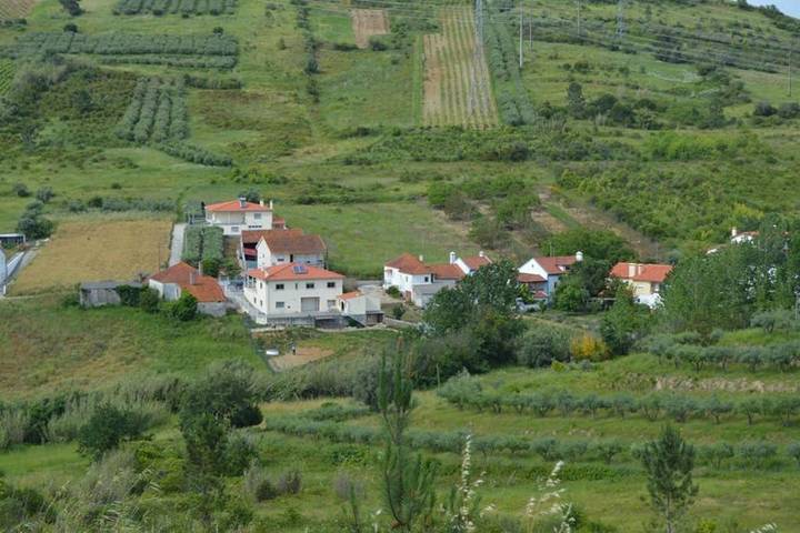 Location de vacances pour 5 personnes, avec terrasse ainsi que jardin et vue à Batalha - 2
