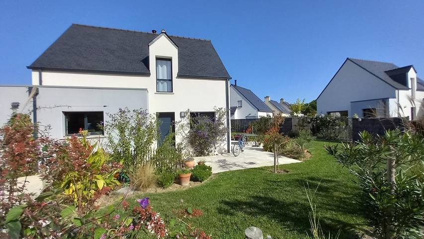 Gîte pour 4 personnes, avec jardin dans Plage de Beg Lann