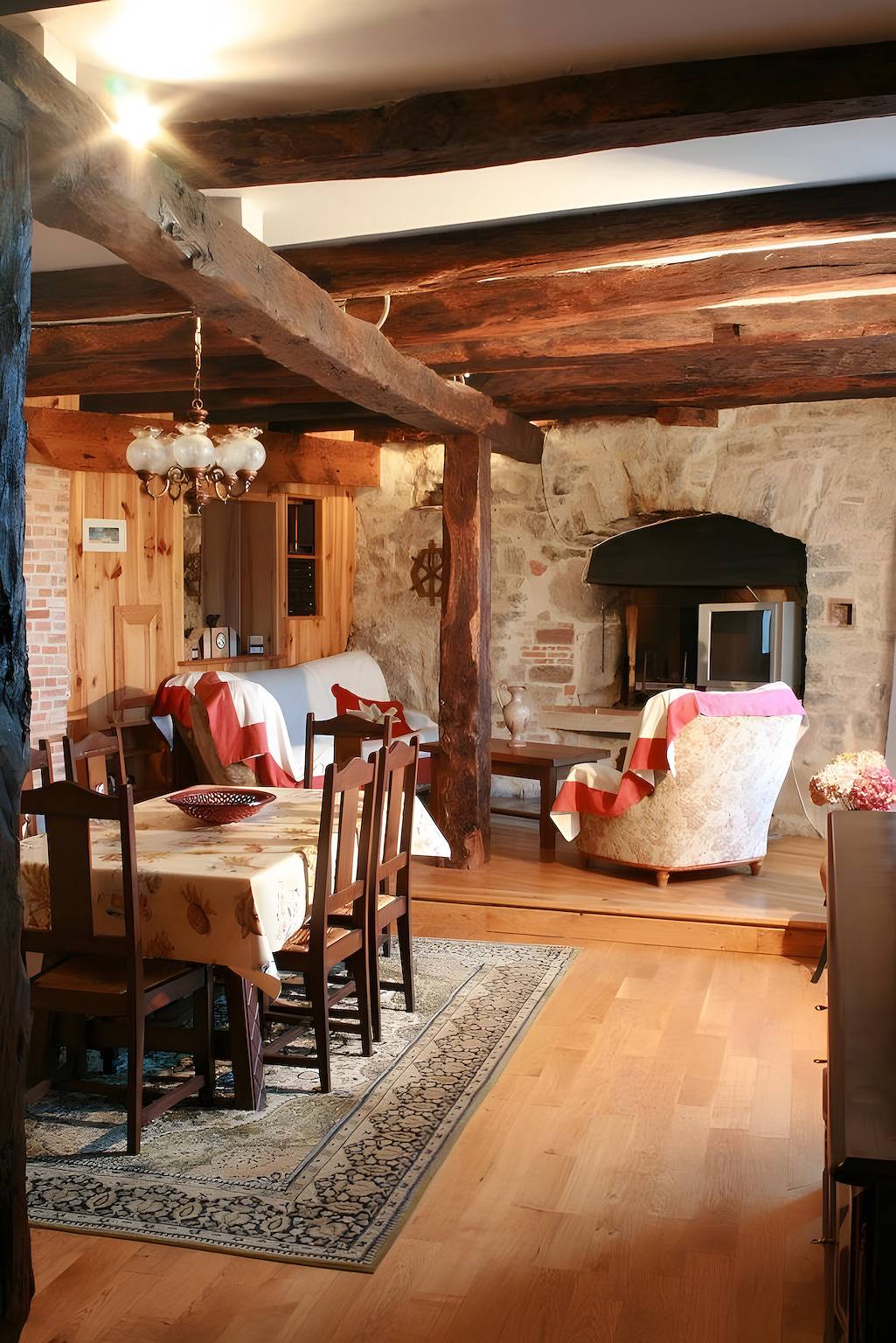 Gite dans village médiéval in Milhars, Région d'Albi