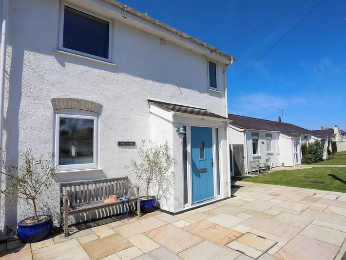 Cottage for 8 people, with Garden in Morfa Nefyn