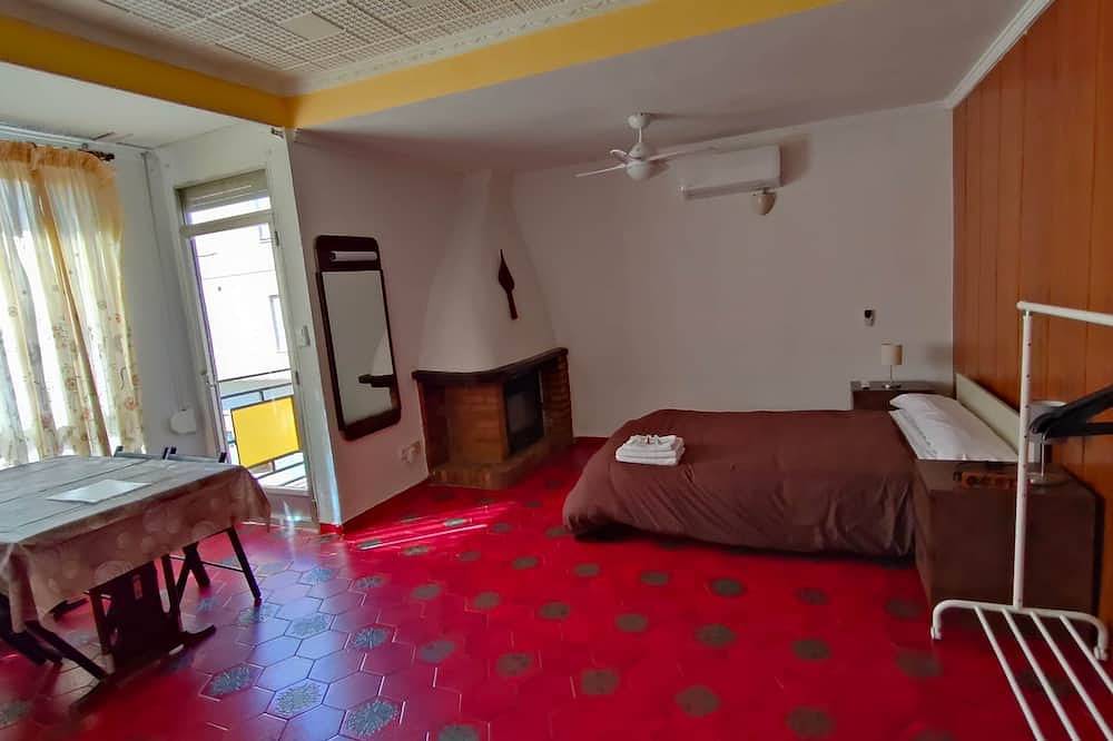 Apartamento entero, Pensión Benavente. 2 - (Playa 1,5km / -3min in Moncófar, Costa del Azahar