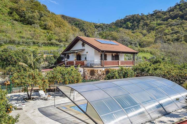 Ferienhaus für 11 Personen, mit Balkon und Sauna - 1