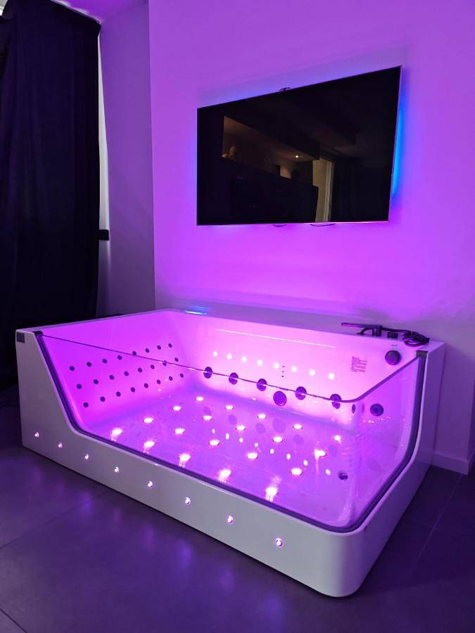 Chambre d’hôte pour 3 personnes, avec jacuzzi et jardin dans Santo Stefano - 4