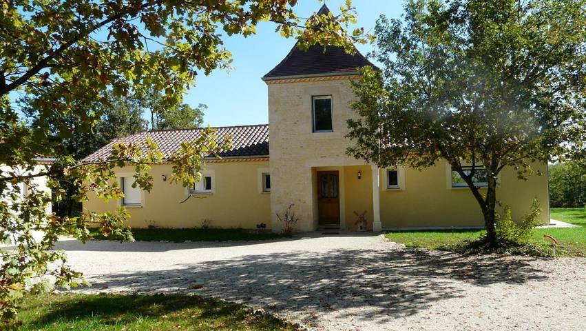 Location de vacances pour 6 personnes, avec piscine ainsi que jardin et vue, animaux acceptés à Gindou - 3