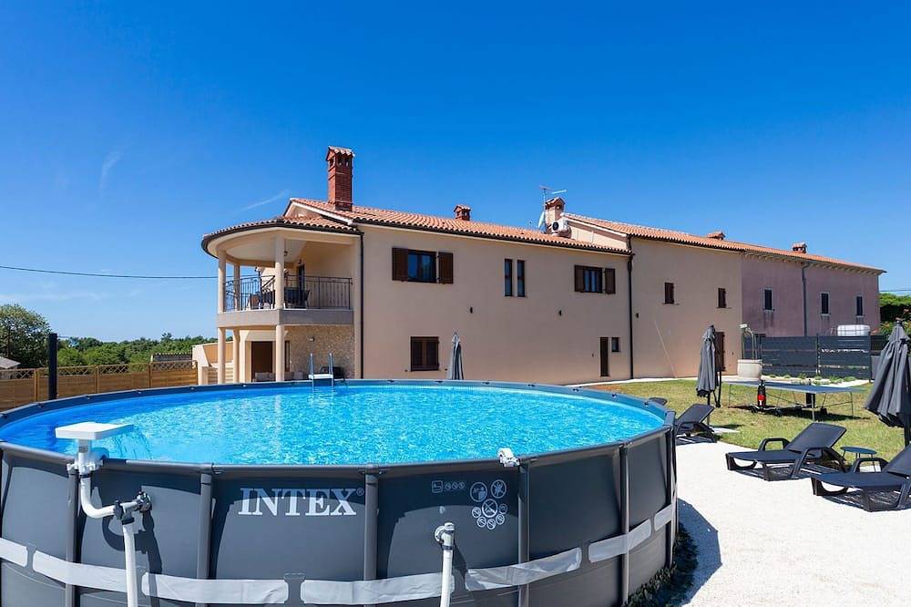 Ganze Wohnung, \"Luxuriöse App. mit Pool\ in Barban, Südküste Istrien