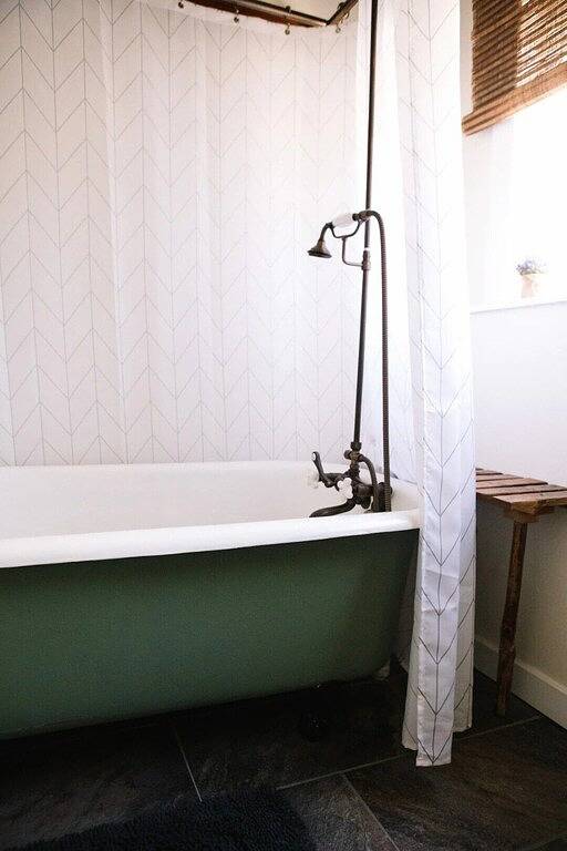 Vacation house for 3 people, with yard and terrace as well as sauna in Hudson Valley