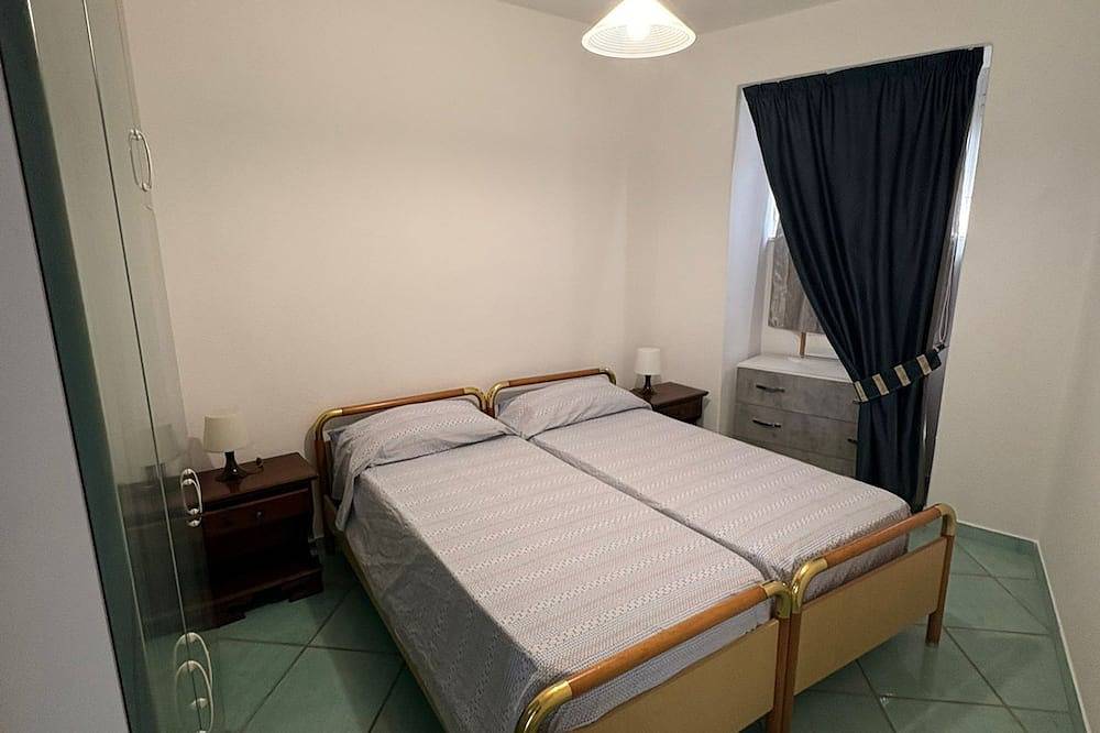 Apartamento entero, Sunny Terrace Retreat in Forio, Ischia