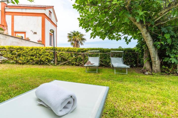 Apartamento de vacaciones para 2 personas, con jardín y vistas - 1