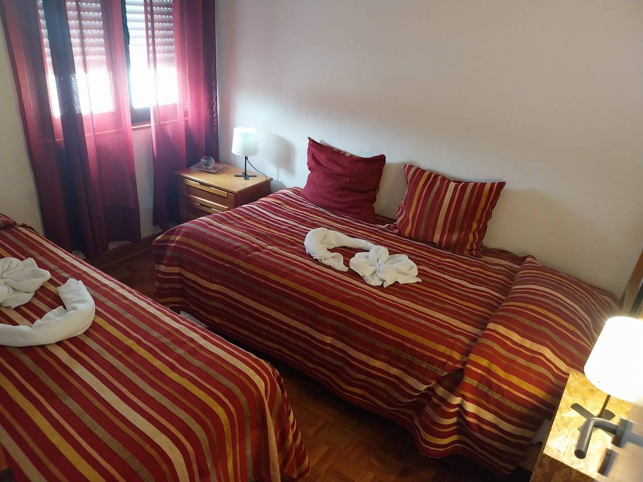 Apartamento inteiro, Huge 3 Bedrooms Balcony for 8 pax Serra Estrela in U. F. Seia, São Romão e Lapa dos Dinheiros, Seia