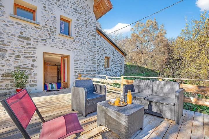 Gîte pour 3 personnes, avec Terrasse et Jardin