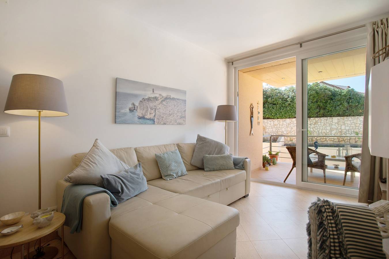 Apartamento entero, Apartamento 'Praia Areia Branca' con vistas al mar, piscina compartida y Wi-Fi in Praia da Areia Branca, Lourinhã