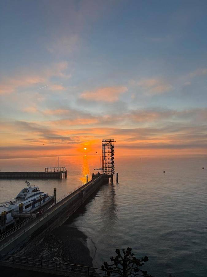Apartmenthotel für 2 Personen, mit Balkon und Terrasse sowie Ausblick und Seeblick in Friedrichshafen