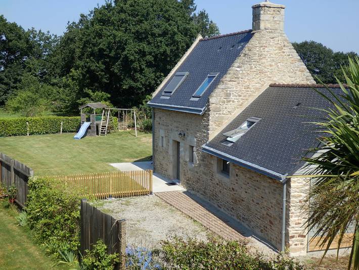 Gîte pour 4 personnes, avec terrasse et jardin