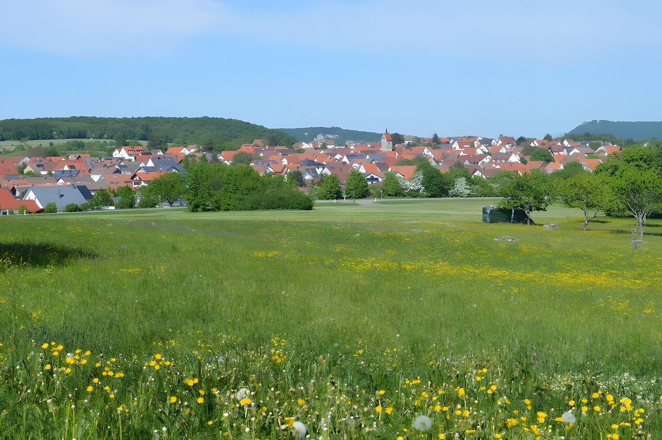 Ganze Wohnung, Ferienwohnung 'Alb-Traum' mit Balkon und Wi-Fi in Erkenbrechtsweiler, Albsteig Etappe 9