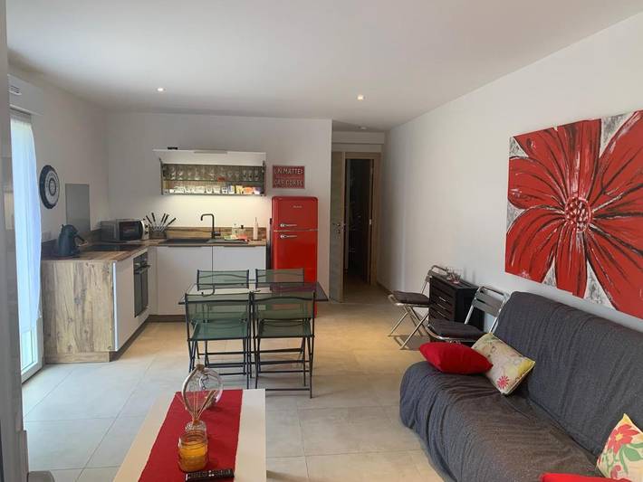 Location de vacances pour 4 personnes, avec vue ainsi que jardin et piscine, animaux acceptés à Feliceto - 4