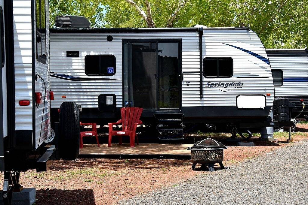 Ganze Wohnung, Grand Canyon Rv Glamping Luxury Suite #2 (Glamping Getaway) in Williams, Coconino Nationalwald