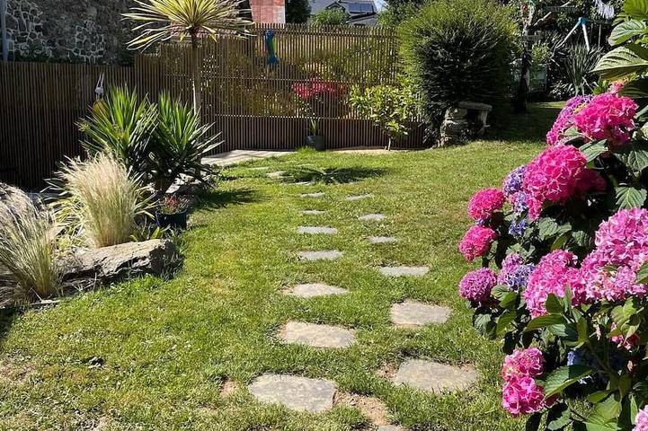 Petite maison bretonne \"P'ty Penty\" in Plougastel-Daoulas, Région de Brest