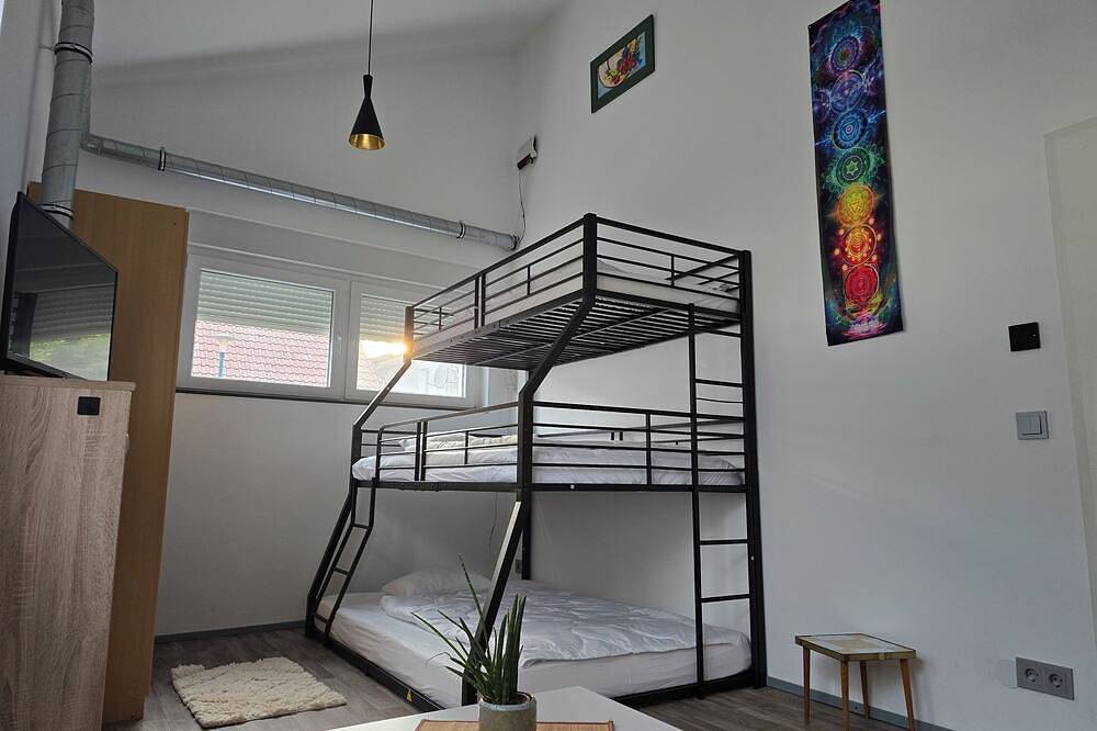 Ganze Wohnung, Wanderreiter, Radreisenden, Monteurzimmer, Ferienwohnung, Remotearbeitsplatz! in Niegripp, Burg bei Magdeburg