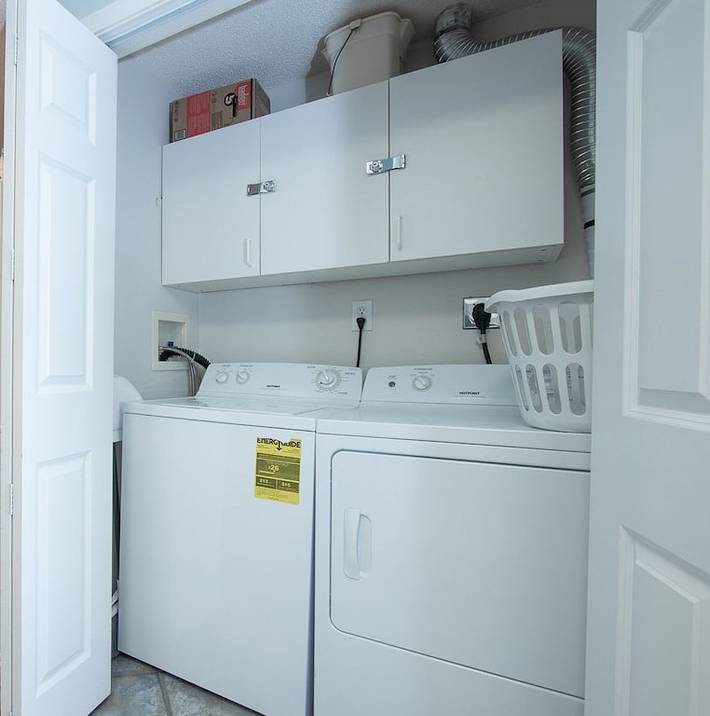 Vacation rental for 6 people, with hot tub and balcony as well as pool and sauna by Orange Beach